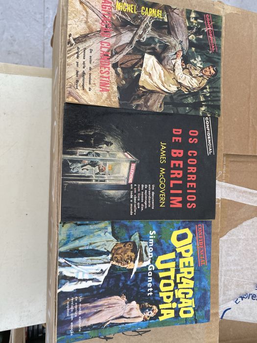 Livros de bolso Policiais, guerra FC antigos