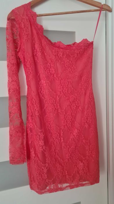 Sprzedam sukienkę koronkową