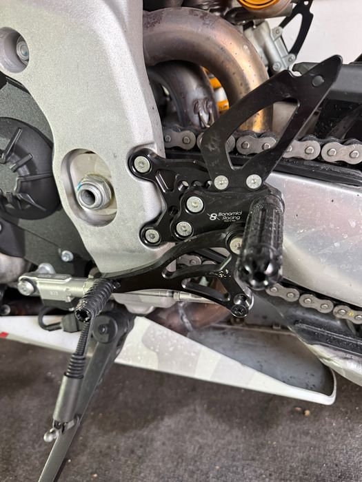 Peseiras bonaminici para rsv4/tuono