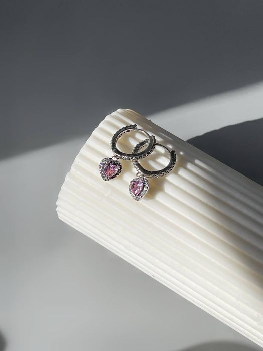 Сережки Pandora "Серце з блискучи  Сережки Pandora «Червоне коло»