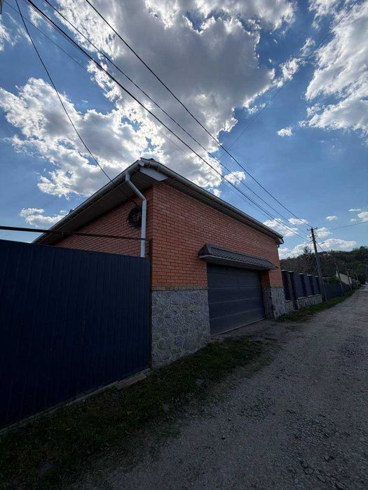 Продаж Ексклюзивного будинку на Воронина.