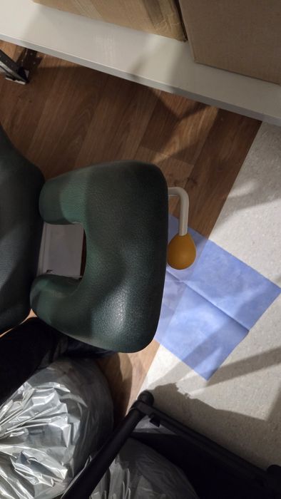 Продам стол массажний