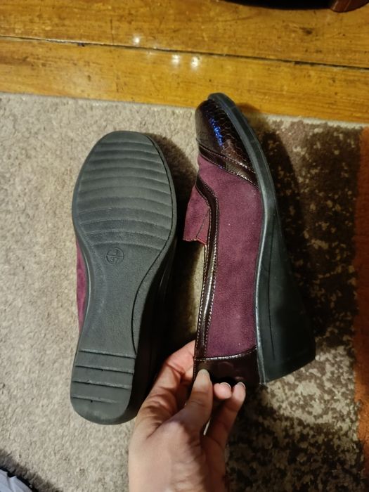 Sapatos senhora roxos