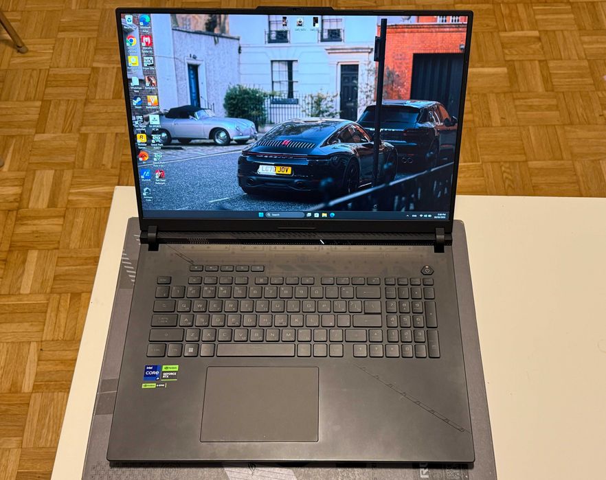 Asus ROG Strix G834JZ Gaming Laptop