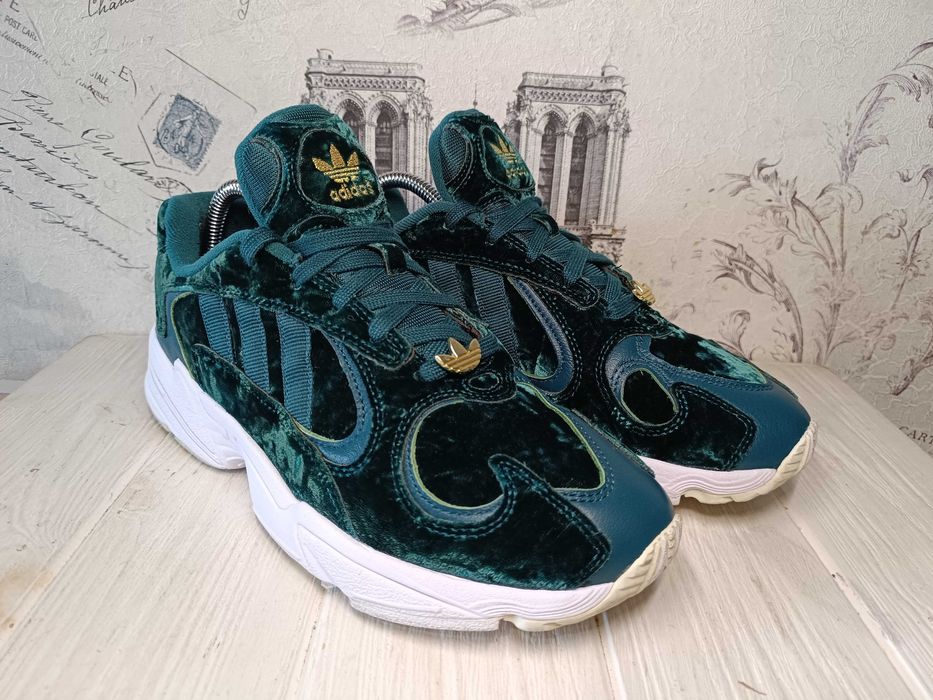 - Adidas Yung-1 EH0188