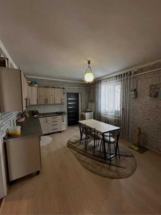 Продаж будинку Завадівка( Володарка). Розглядаємо державні програми .