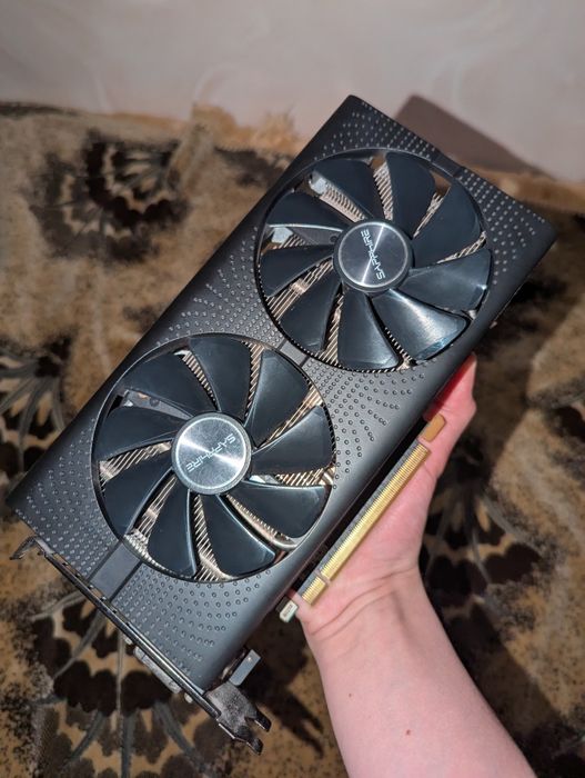 Відеокарта rx 580 от AMD