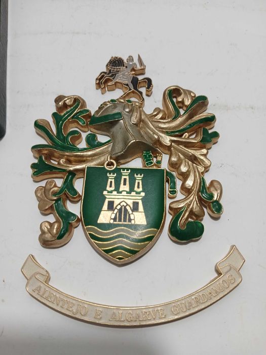Brasão em metal - GNR Guarda Nacional Republicana - Alentejo e Algarve