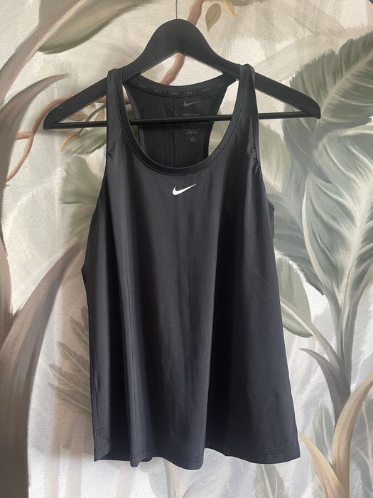 Nike koszulka sportowa rozmiar M czarna slim fit