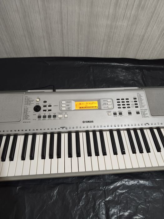 Сентизатор Yamaha YPT-360