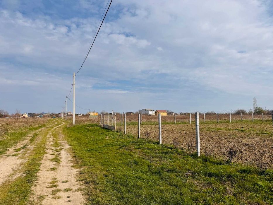 Продаж земельної ділянки в с. Щітки