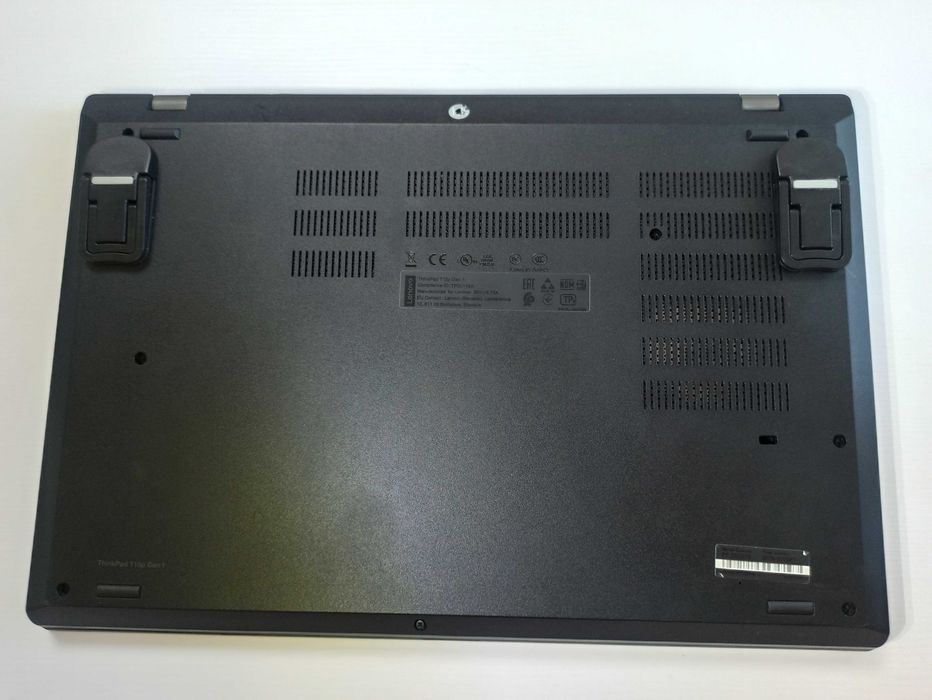 Ноутбук Lenovo ThinkPad T15p Gen 1 (20TN001SRT)
