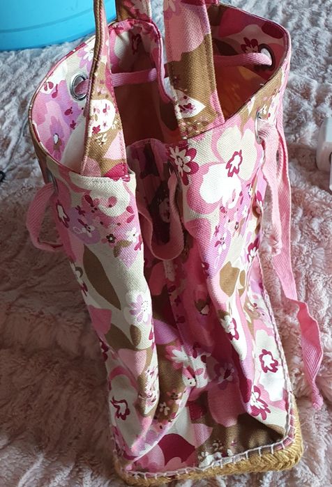 Mala com alsa tiracolo