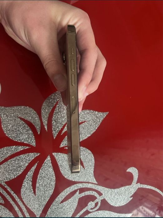 Продам Iphone 13 pro