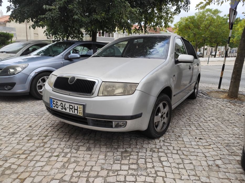 Vendo um Škoda Fabia