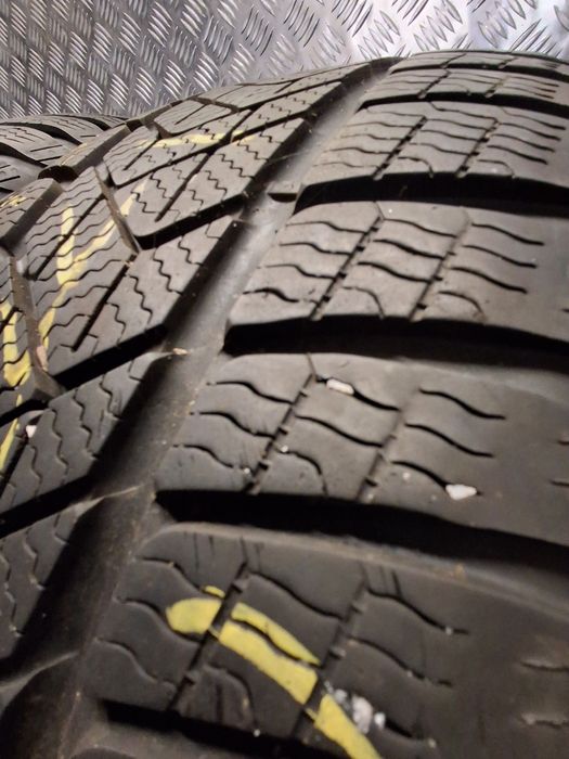 Cena za 2 sztuki wysyłka opony zimowe 225/40r19 93H Pirelli