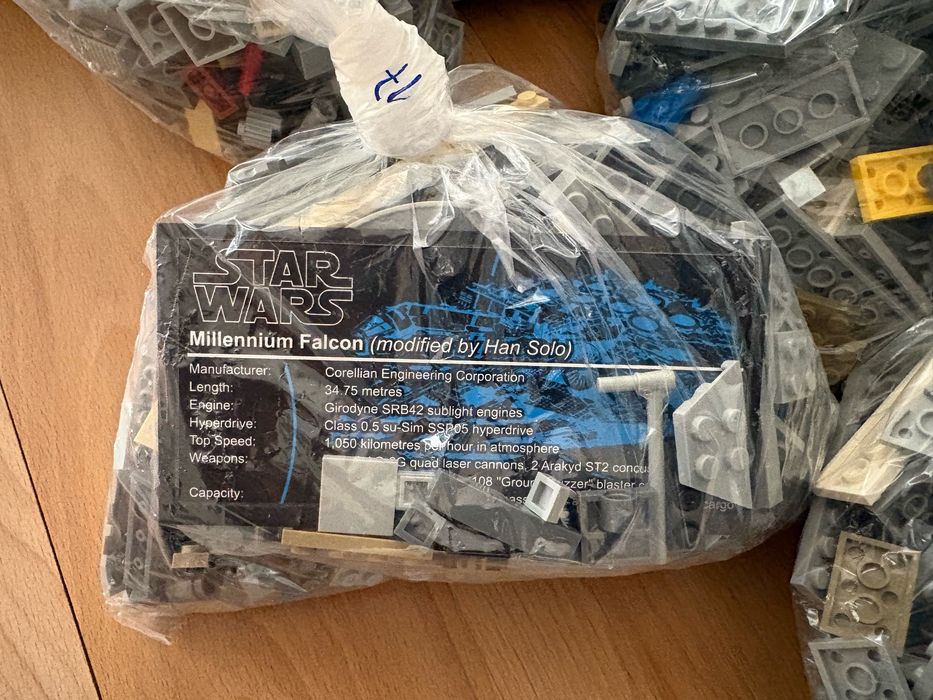 Millenium Falcom UCS (lepin)