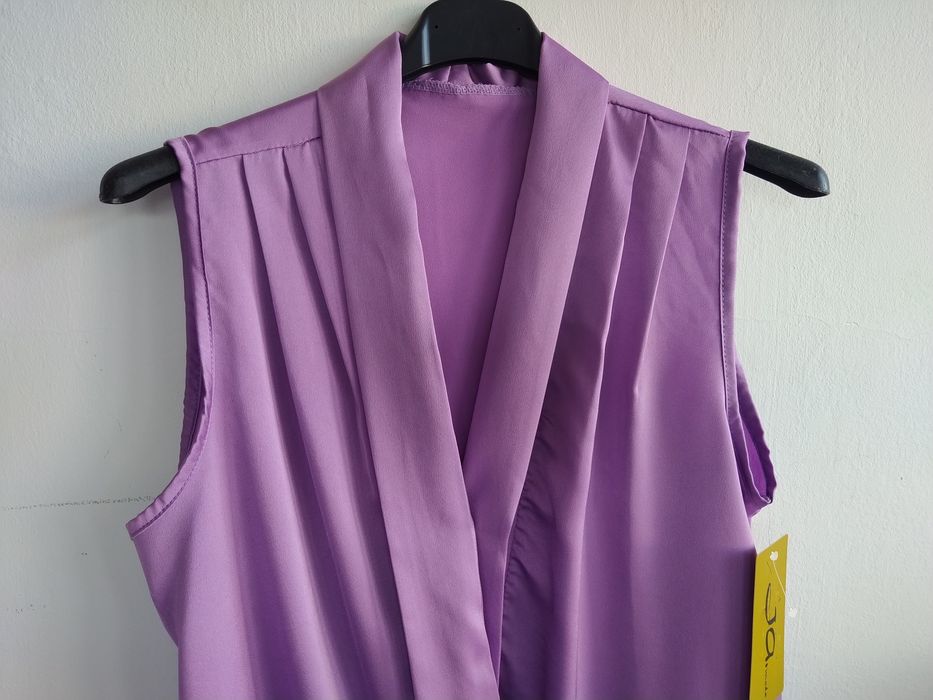 Blusa Lilás Acetinada Sem Mangas,  Estilo Cruzado / Drapeado -  Ja Moda - Tamanho Único - Nova!
