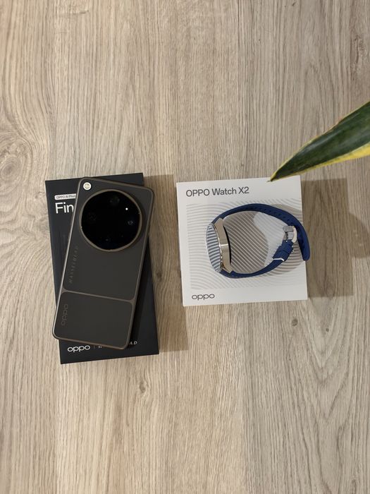 Oppo Find X9 Ultra + Watch x2