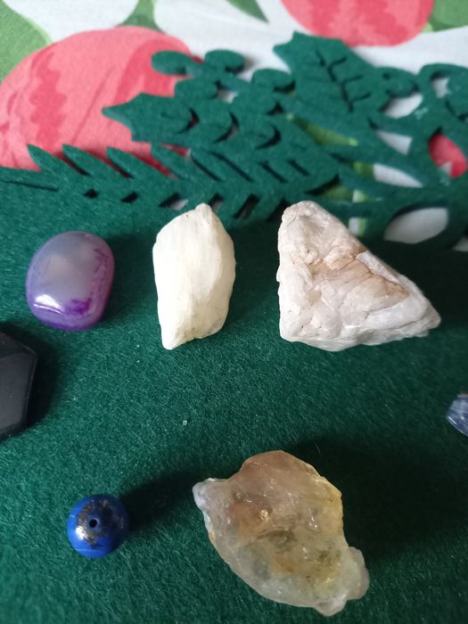 Kamienie szlachetne materiały