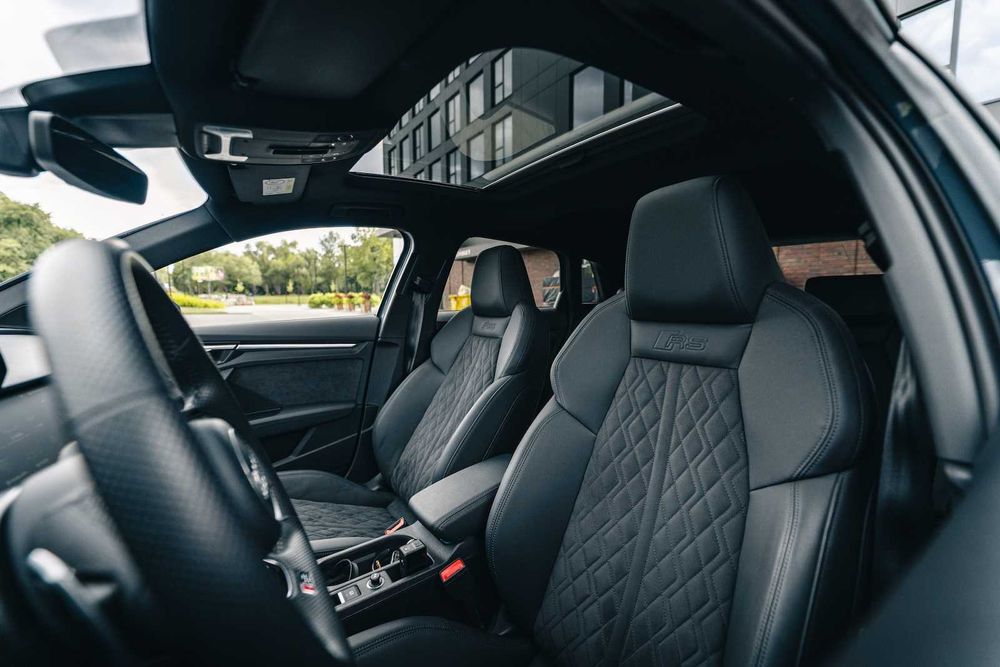 Wynajem Audi RS3 Sport Quattro wypożyczalnia samochodów
