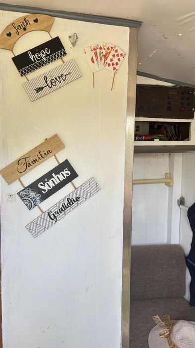 Vende se autocaravana