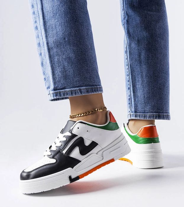 Czarno-białe buty na grubszej podeszwie Harter