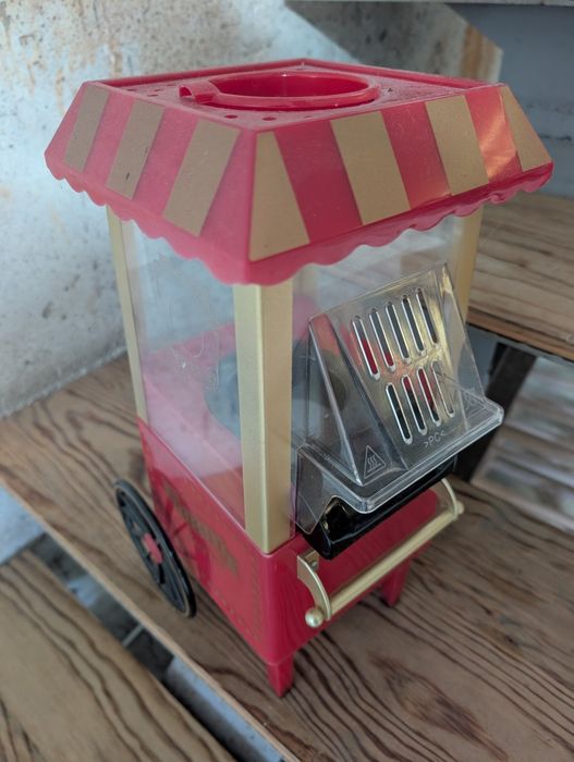 Máquina retro de fazer pipocas