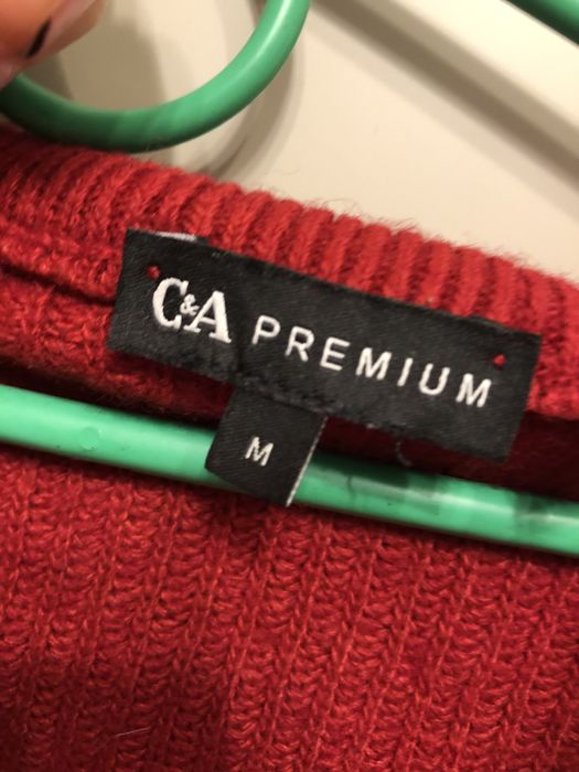 Sweter czerwony rozpinany