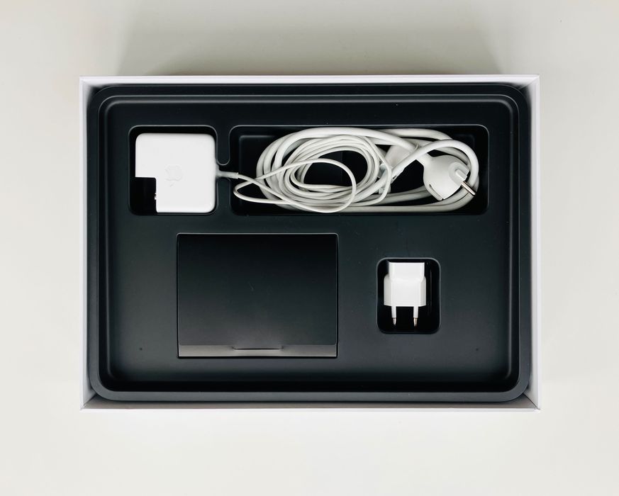 Laptop Apple MacBook Air  i5/8GB/128GB