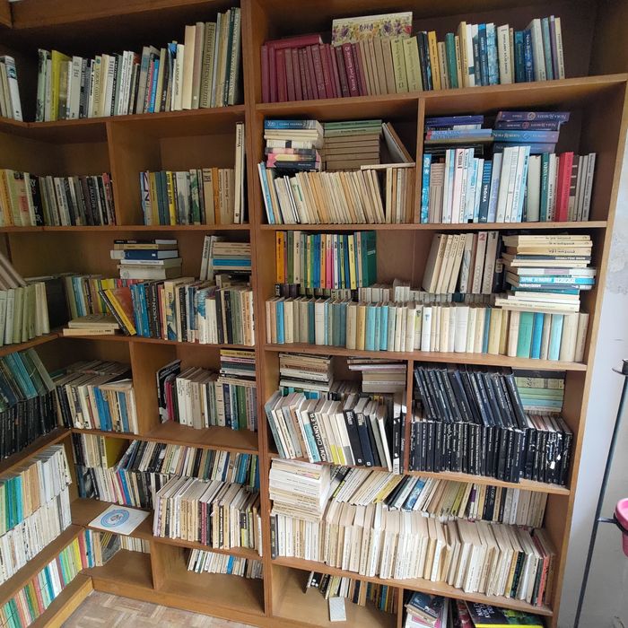 Biblioteczka, ksiegozbiór ok 2000szt