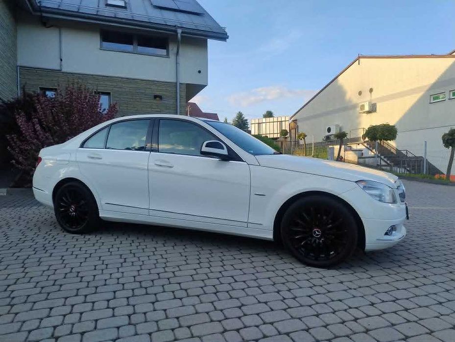 Mercedes c180 kompresor avantgarde xenon skóry nowy rozrzad