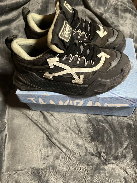 Off-White Odsy-1000 Black White, Runner 44 размере