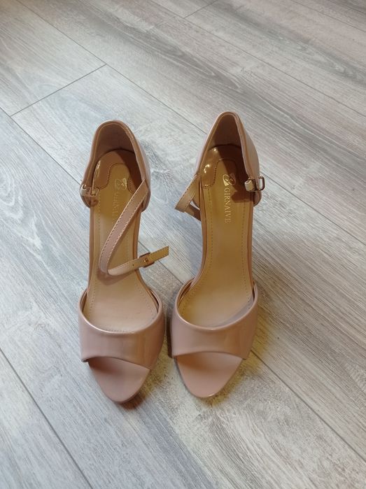 Босоніжки 41 Нові