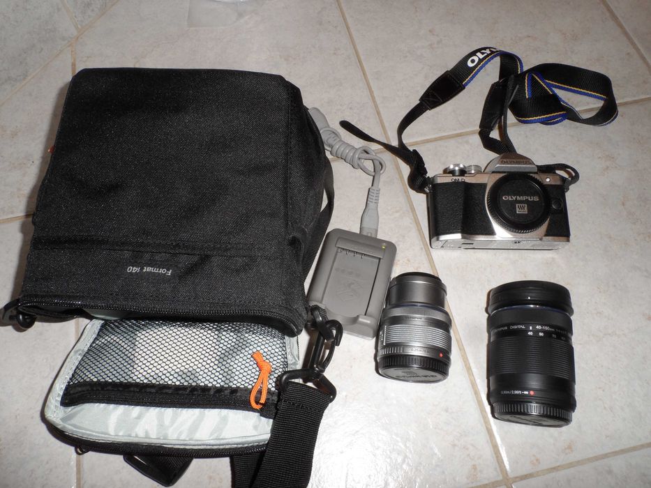 Aparat OLYMPUS OM-D E-M10 MARK II + 2 obiektywy OLYMPUS