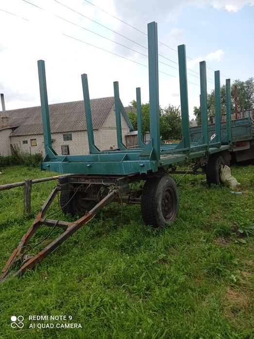 Причіп лісовоз  .