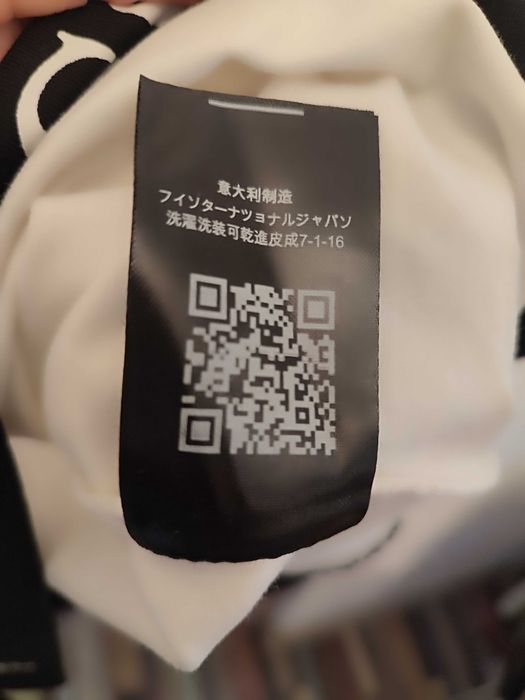 Sukienka Guess, oryginalna