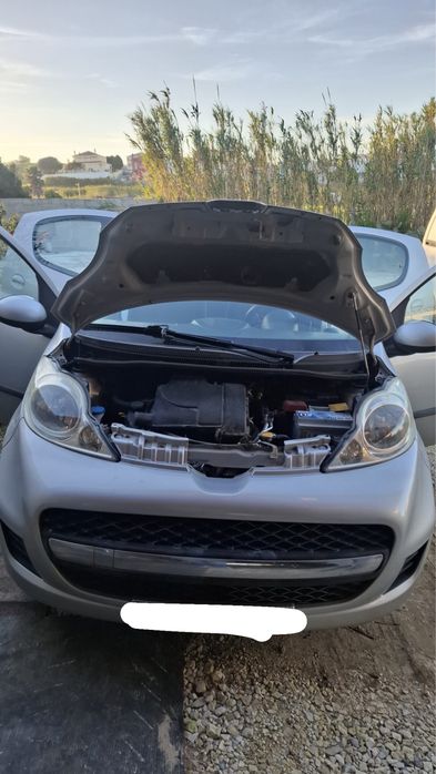 Peugeot 107 Black & Silver Edition — photo 3