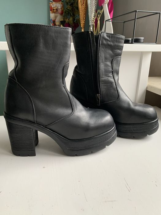 Lekko ocieplone botki r 36