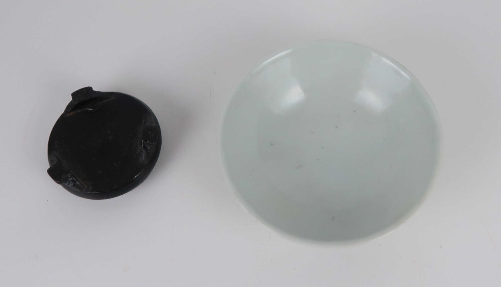 Taça pequena em porcelana da China