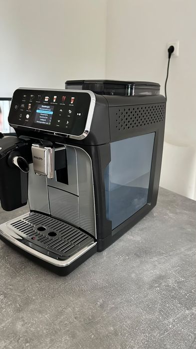ТОП!  Кавомашина Philips 5500