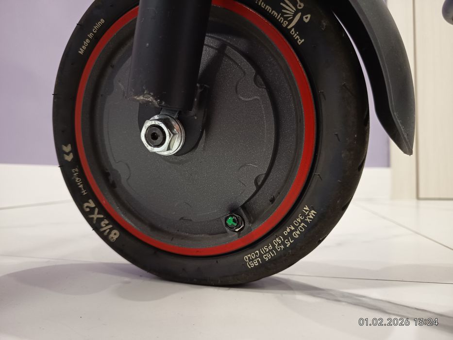 электросамокат xiaomi mi m365 pro.  Дві неділі покаталась дитина.