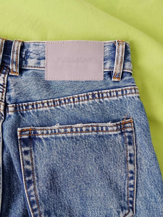 PULL & BEAR. Ładne jeansy damskie.