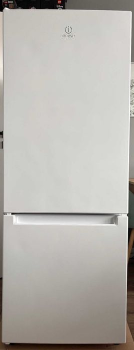 Lodówko-zamrażarka wolnostojąca Indesit