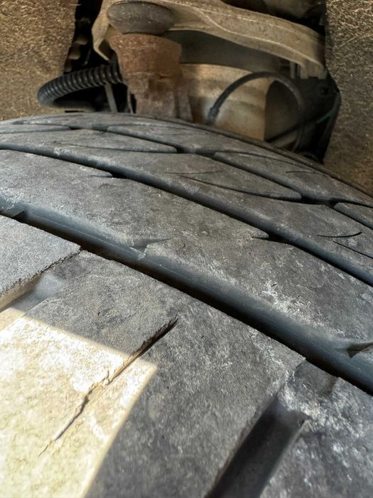 Диски з гумою колеса R20 5x130 9J ET60 Audi Q7 Touareg Cayenne