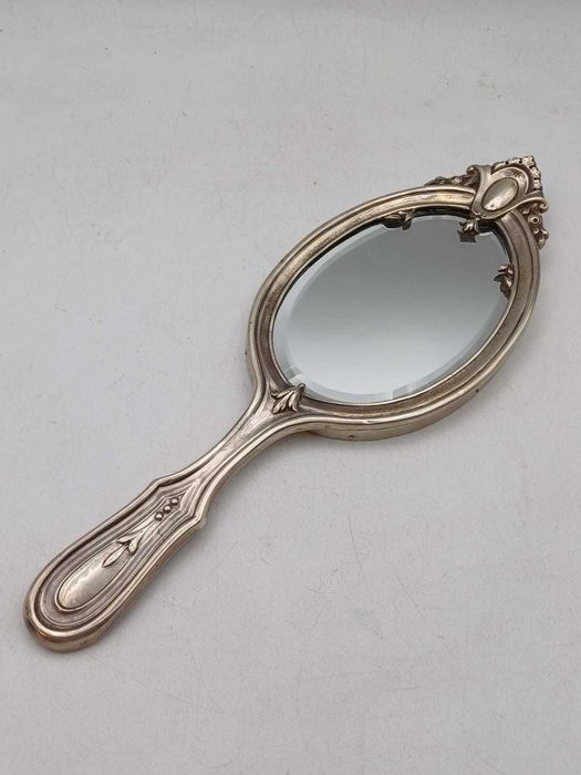 Espelho de Mesa Oval em Prata