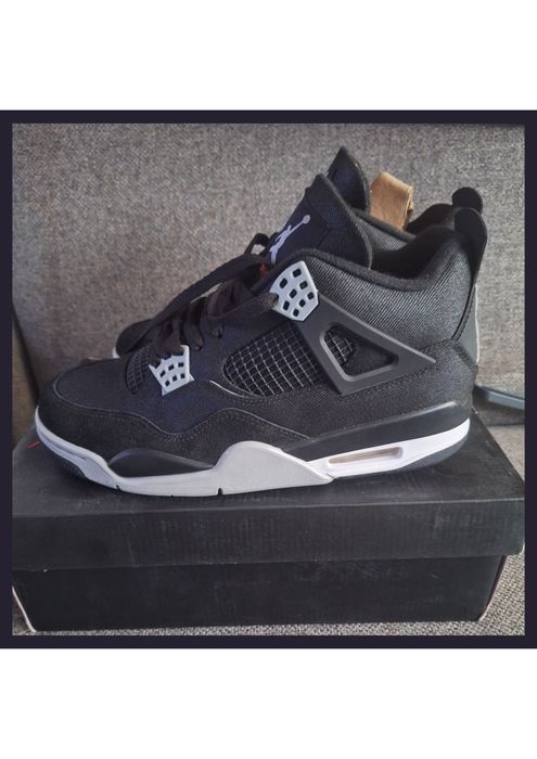 Air Jordan 4 Retro