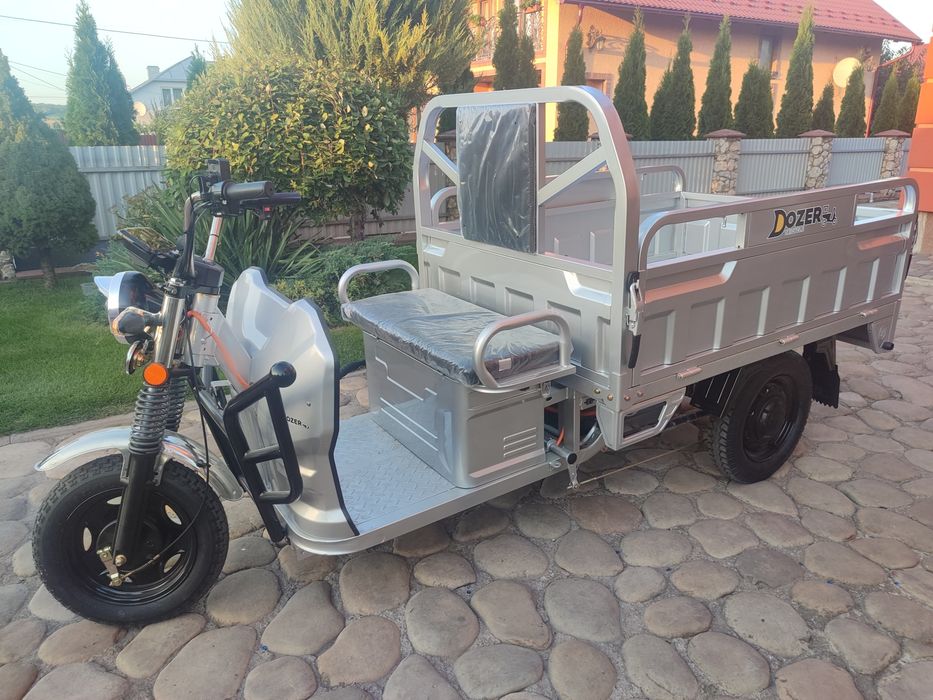 Електротрицикл вантажний