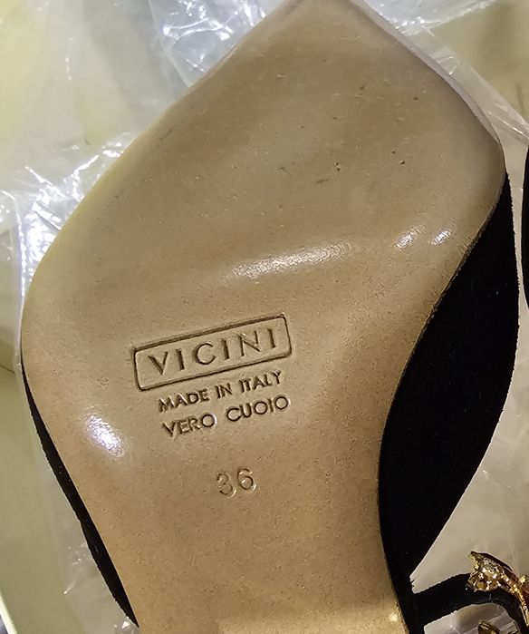Босоножки лодочки   Vicini Le Silla на шпильке 36