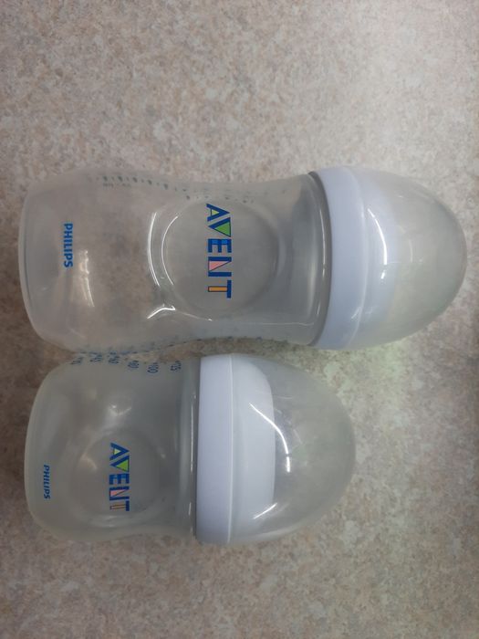 Laktator Philips Avent Plus + gratis 2 butelki